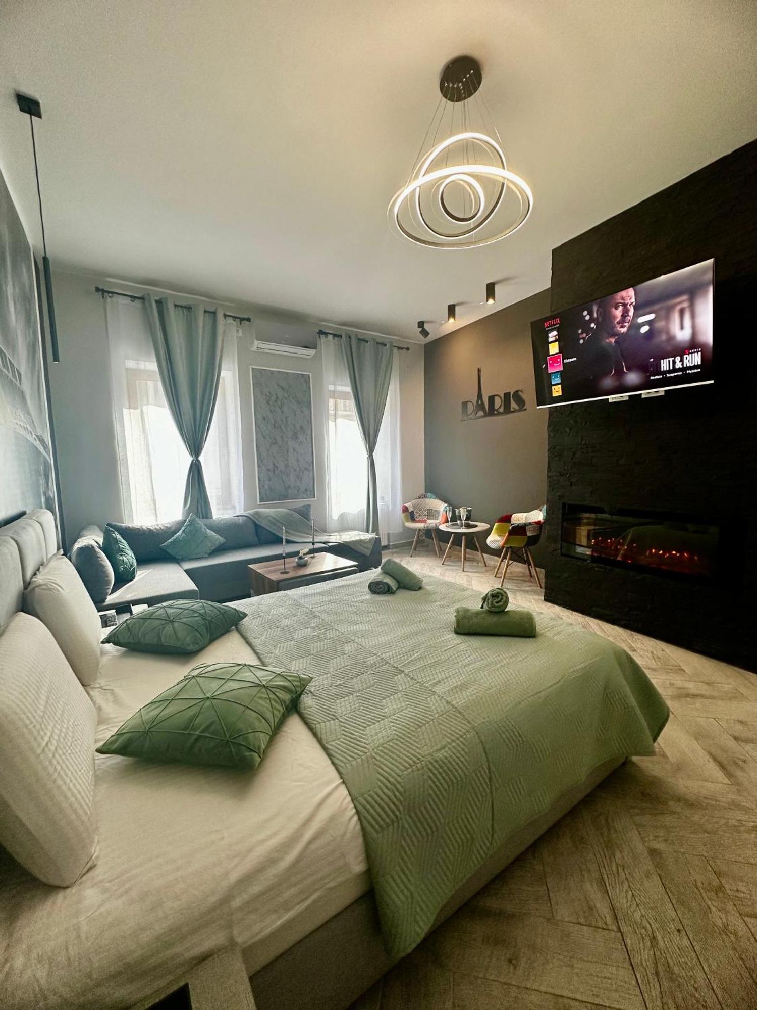 Stay Inn Central Brasov Apartments Exteriör bild
