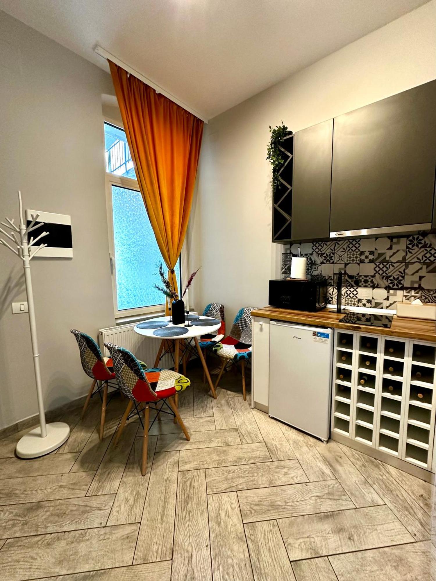 Stay Inn Central Brasov Apartments Exteriör bild